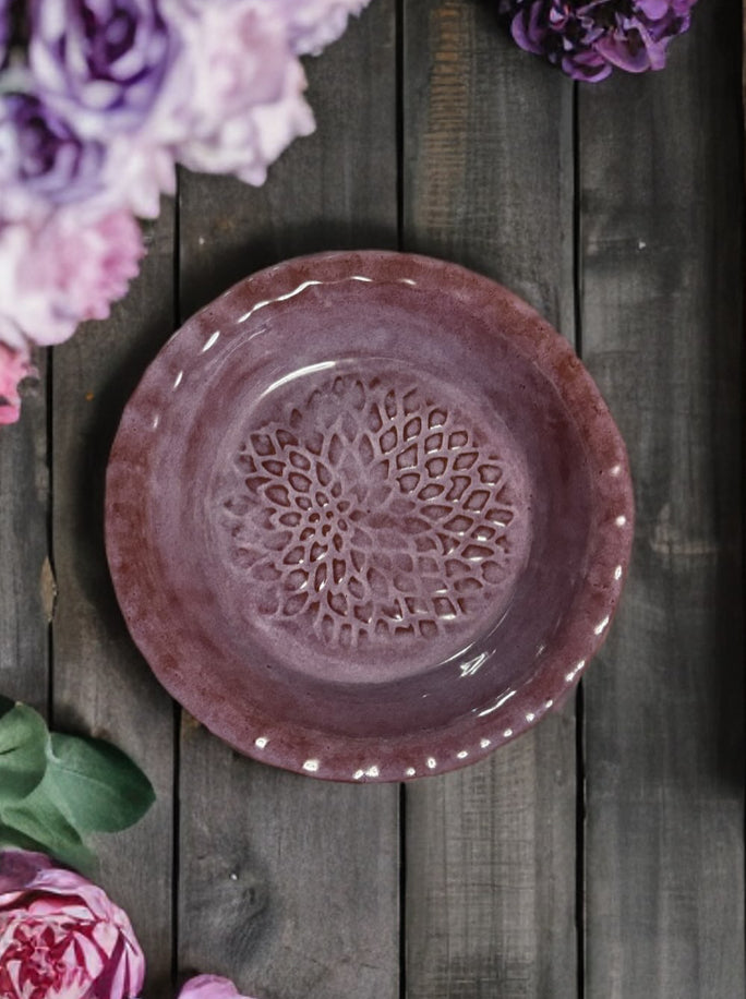 Velvet Plum Pie Plate