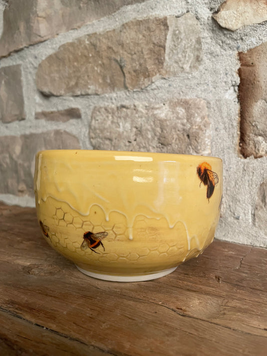 "Sweet As Can Bee!" Bowl